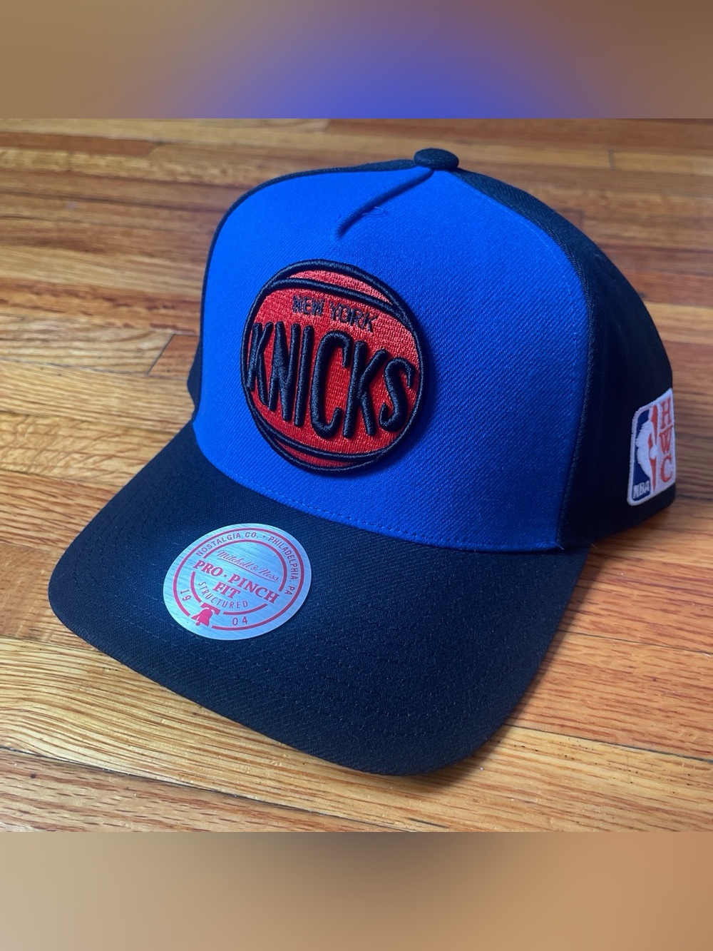 Exclusive Mitchell and ness Knicks Snapback Hat